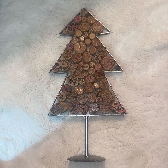 Deb Peters Christmas 🎄 Tree! - Picture 3 of 5